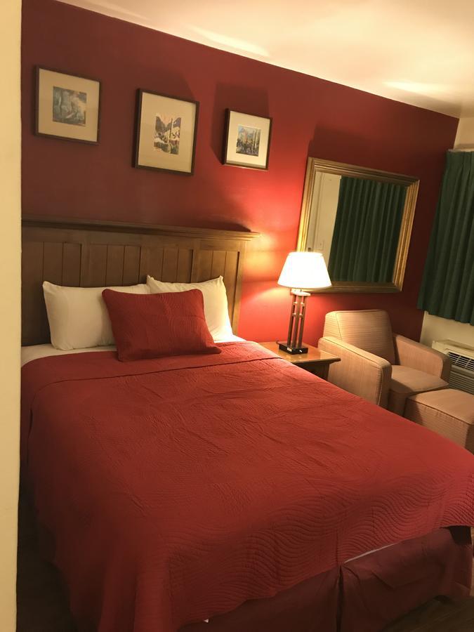 Canyonlands Motor Inn Monticello Exterior photo